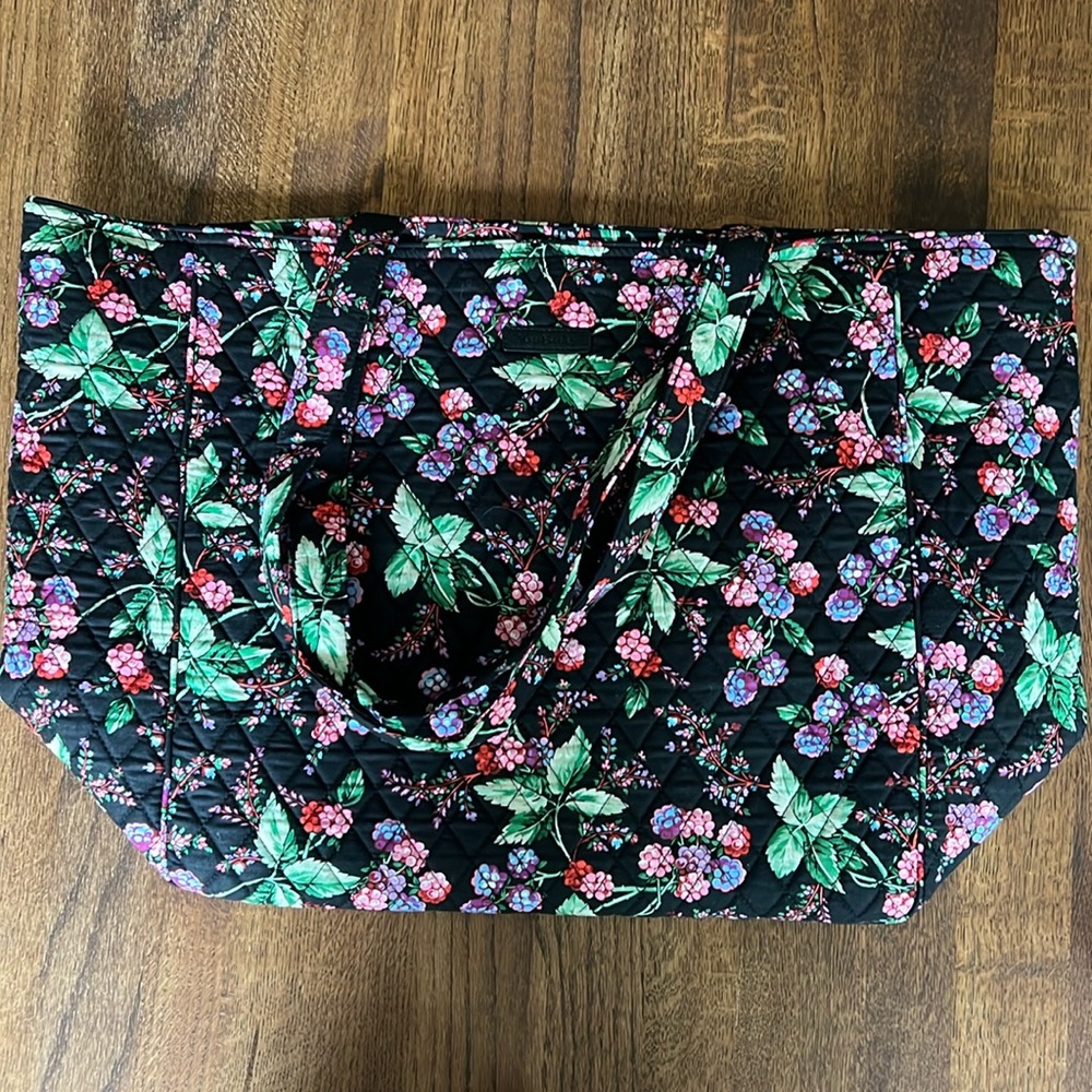 NWT Vera Bradley Grand Tote